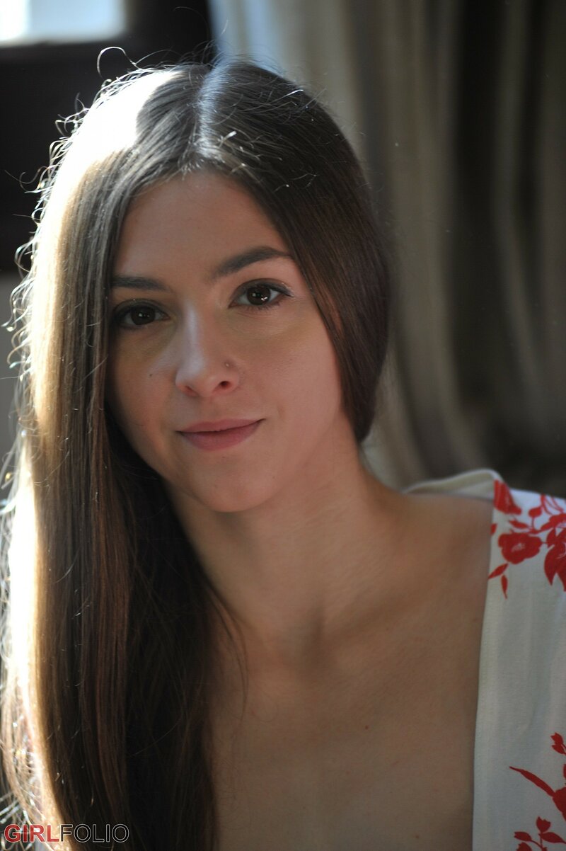 Ничка, 23